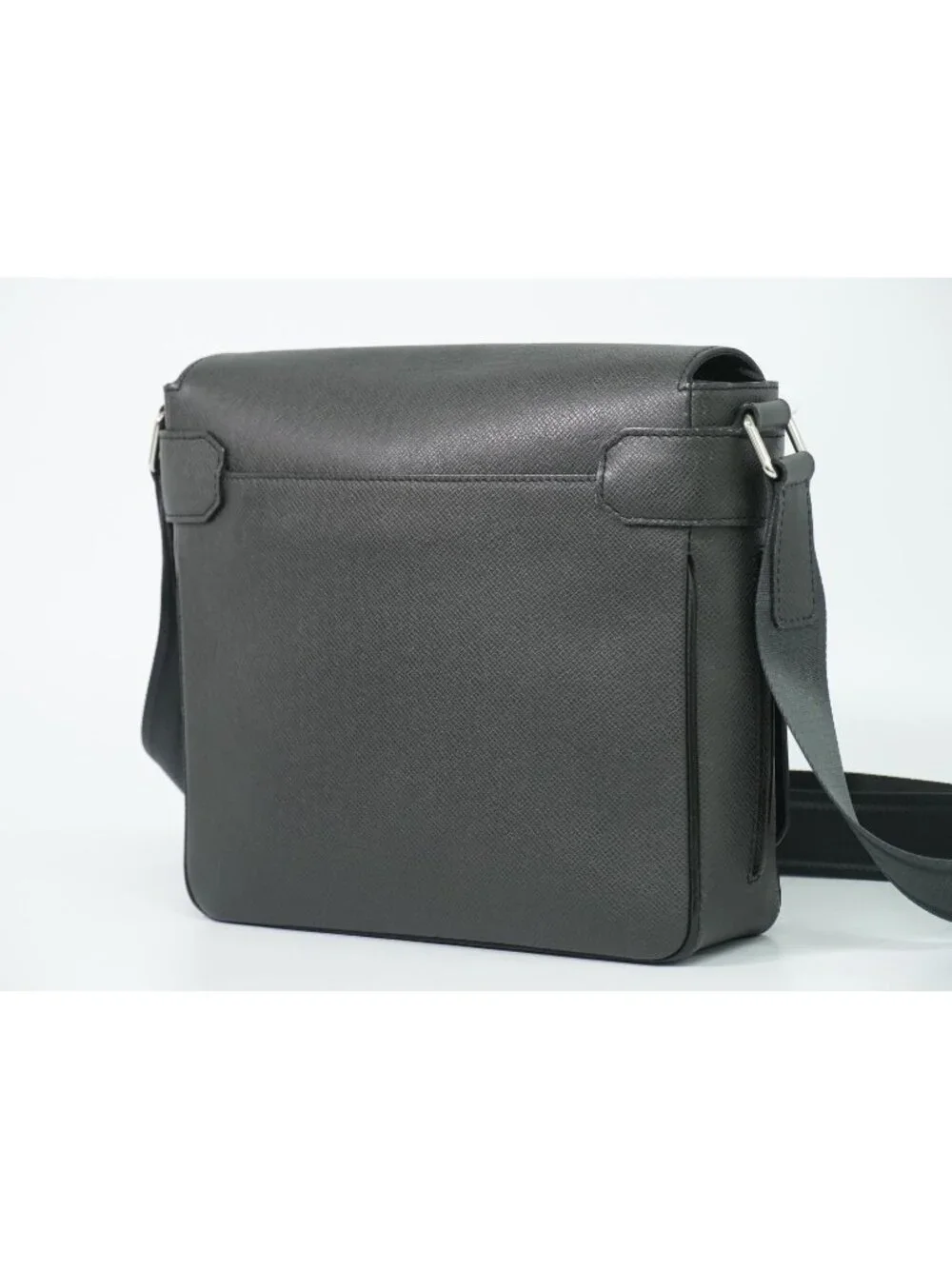 Louis Vuitton LV Roman PM Taiga Leather Shoulder Bag Ardoise